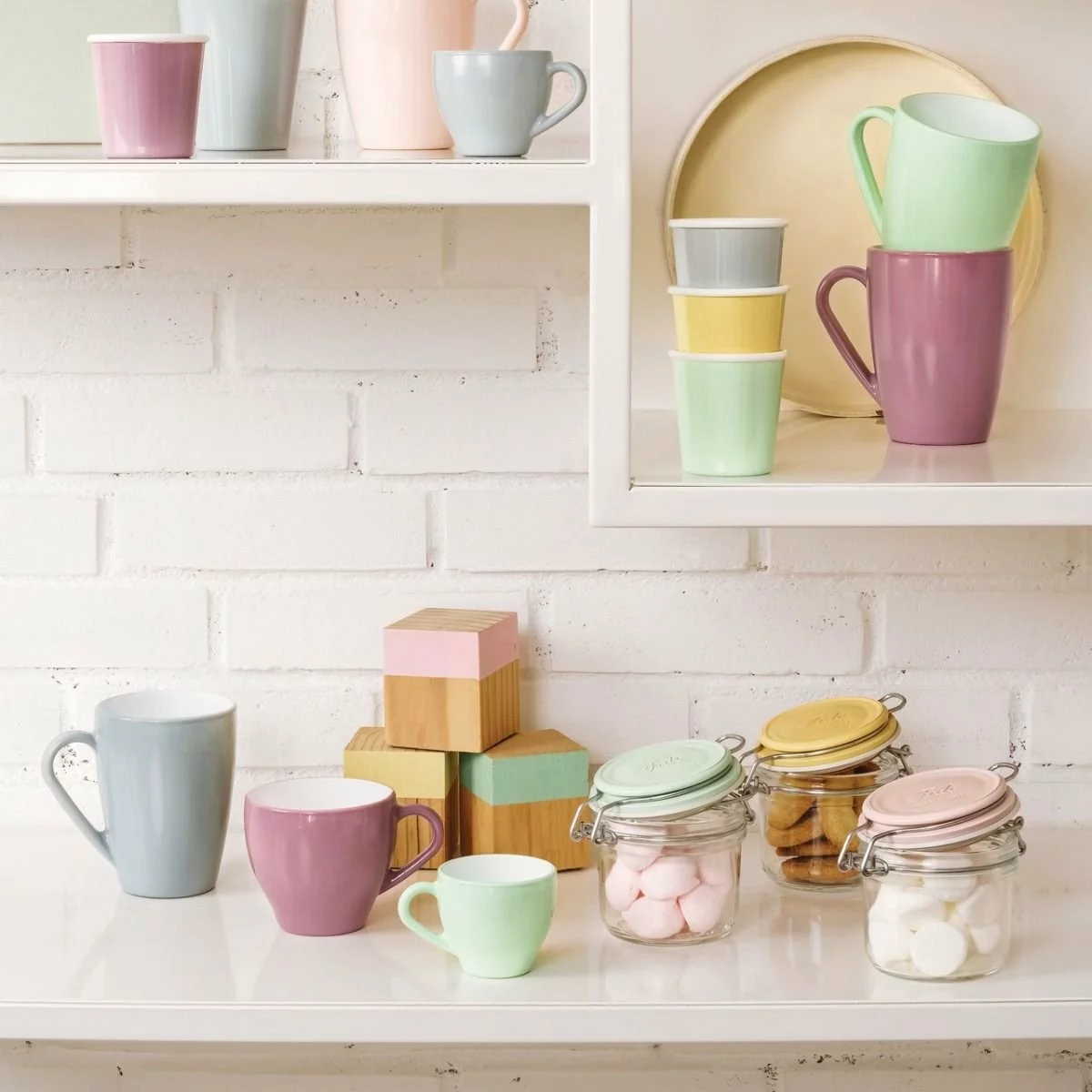 Bormioli Rocco 6.75oz Swing Top Fido Jar | Green Top - Image 2