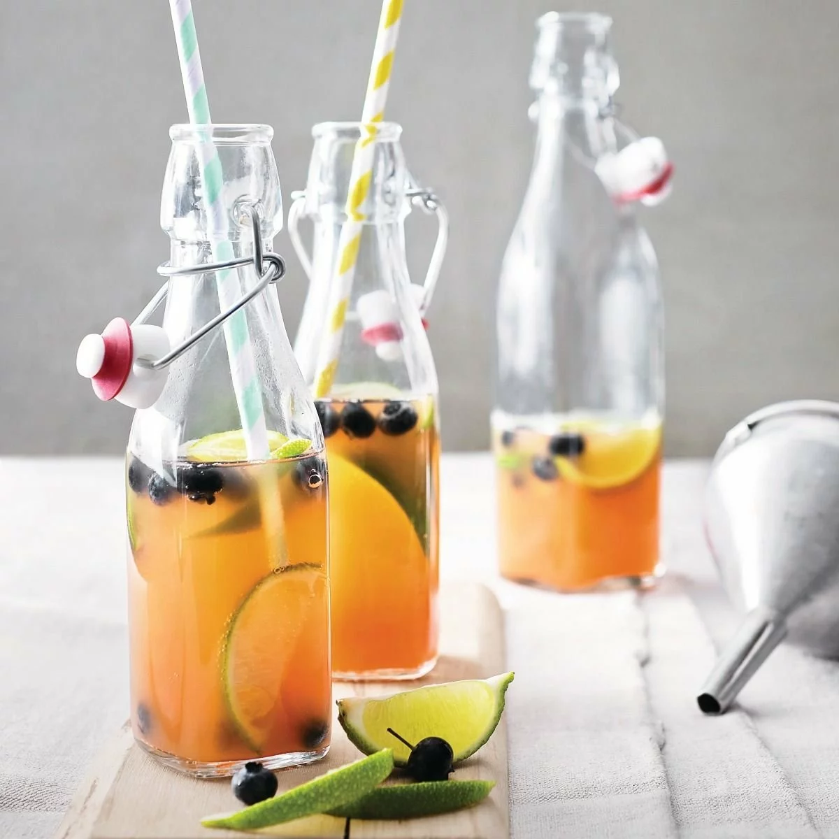 Bormioli Rocco 8.5oz Swing Top Glass Bottle - Image 4