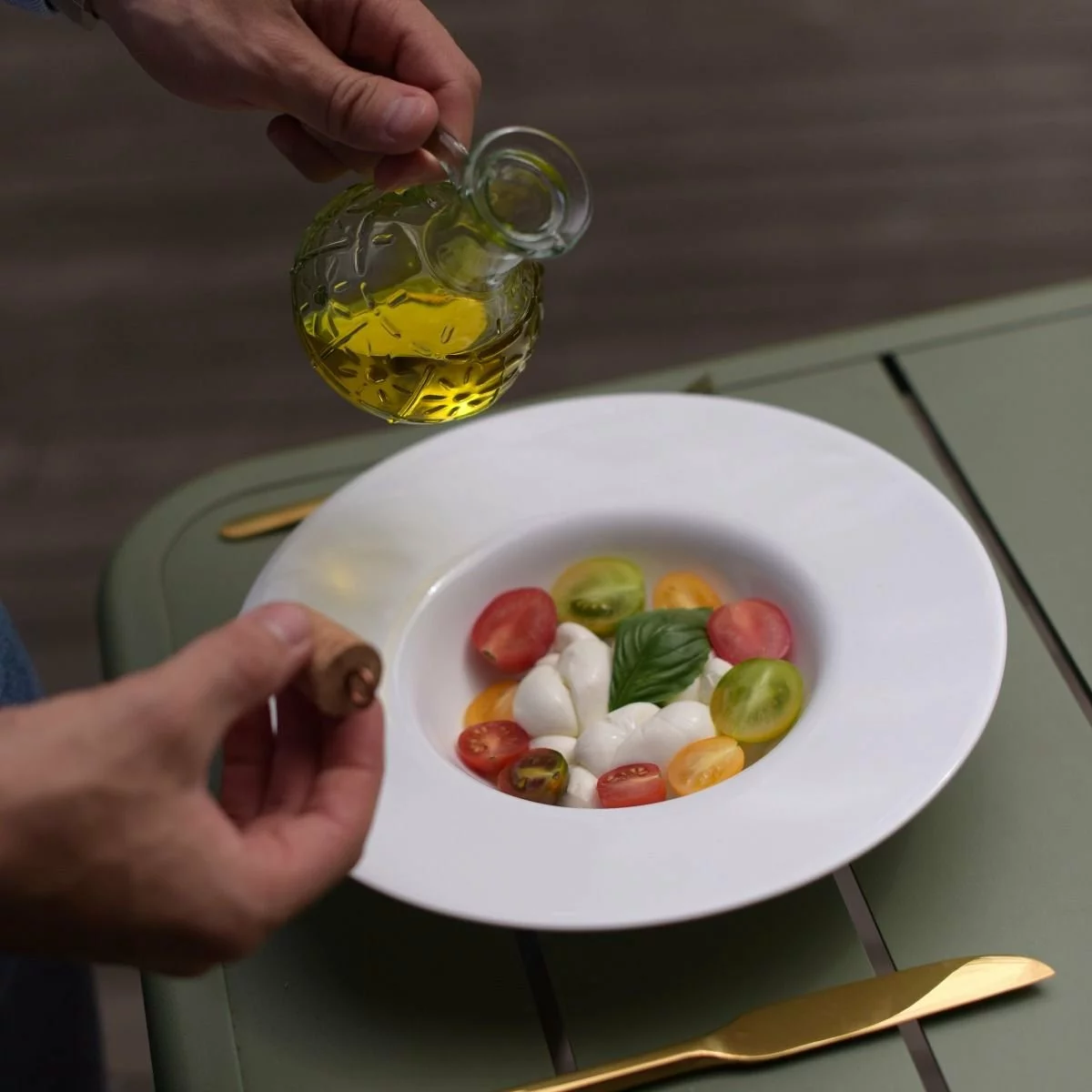 Bormioli Rocco 7oz Olivia Glass Oil & Vinegar Bottle - Image 3