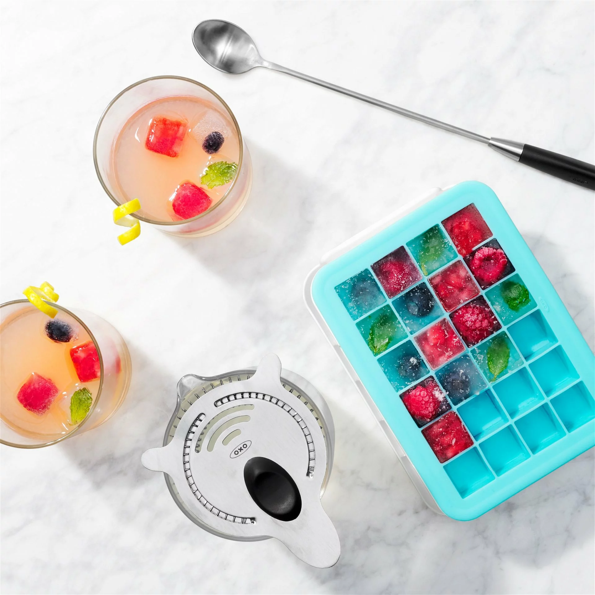 OXO Good Grips Covered Ice Cube Tray | Small Cubes - Image 8