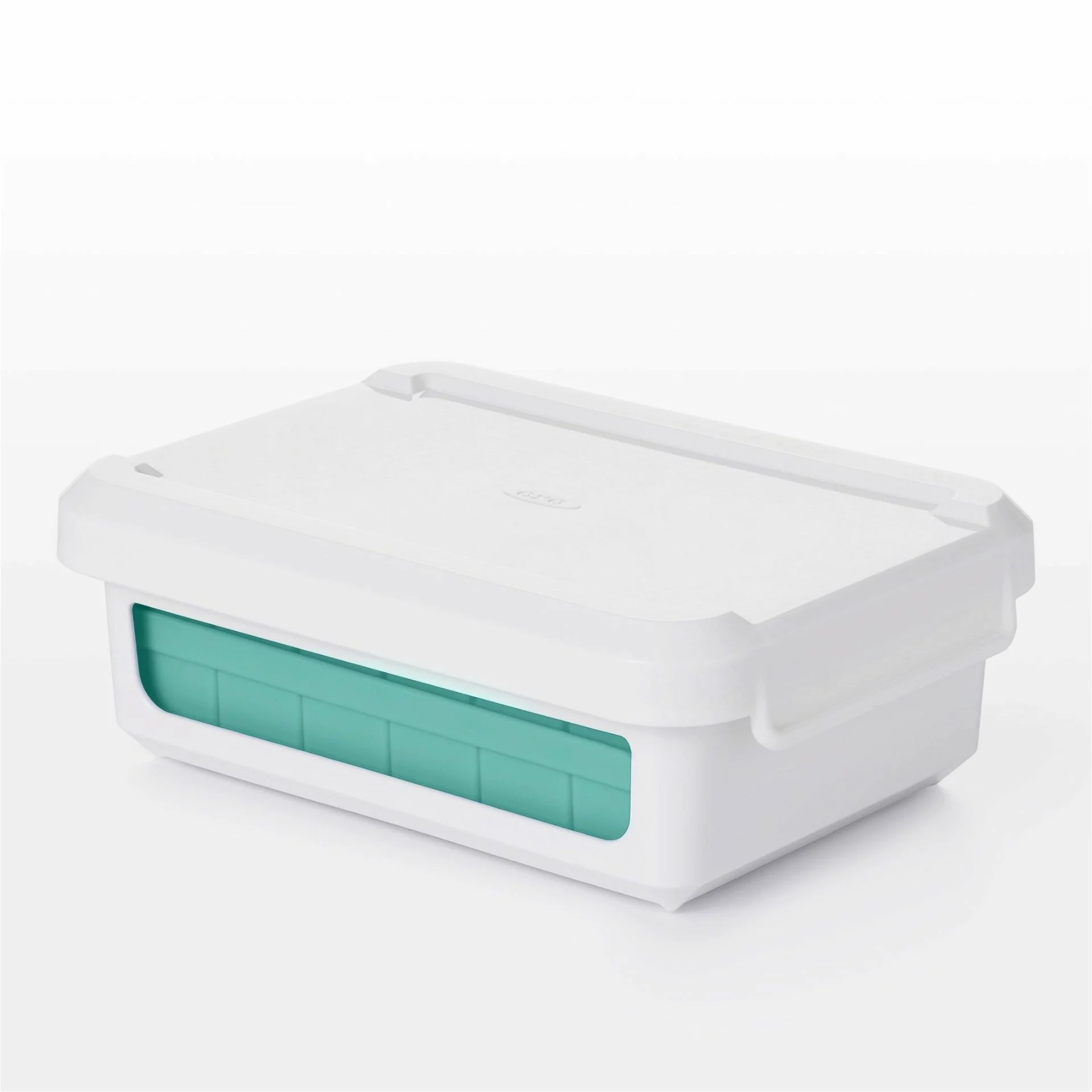 OXO Good Grips Covered Ice Cube Tray | Small Cubes - Image 2