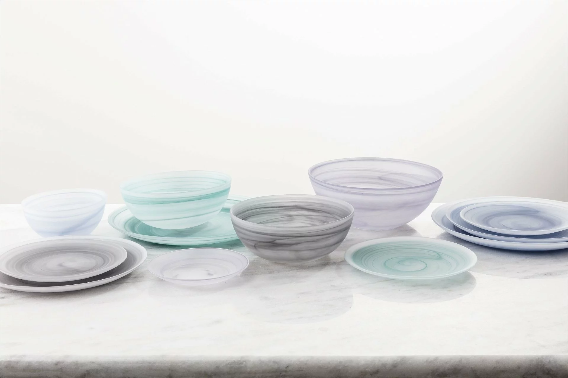 Fortessa D&V La Jolla Sage Green Serving Bowl 9.75" - Image 7